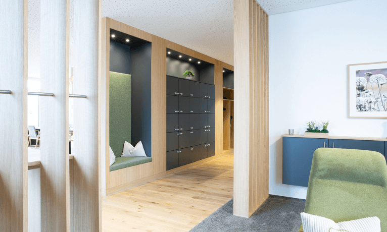 cln-quartierszentrum-garderobe-schließfaecher